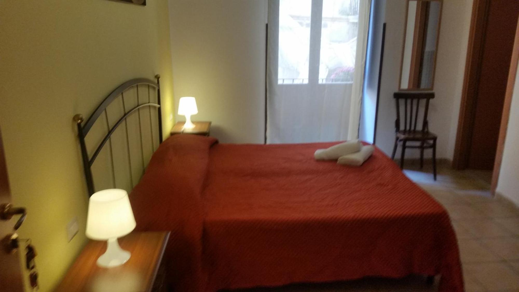 Gli Agrumi Rooms Trapani Exterior photo